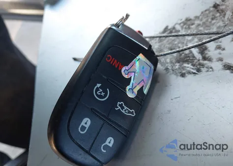 2015 Dodge Challenger R/T Scat Pack Shaker from USA, damaged, VIN 2C3CDZFJ8FH888365